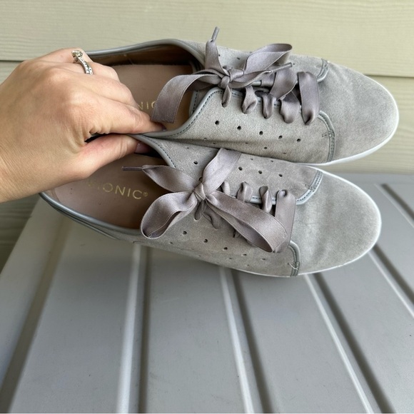 Vionic Keke Suede Upper Casual Supportive Sneakers Gray Size 8.5 Women’s - Picture 6 of 10